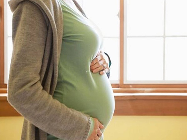怀胎十月并顺利产下健康的宝宝就是活产率